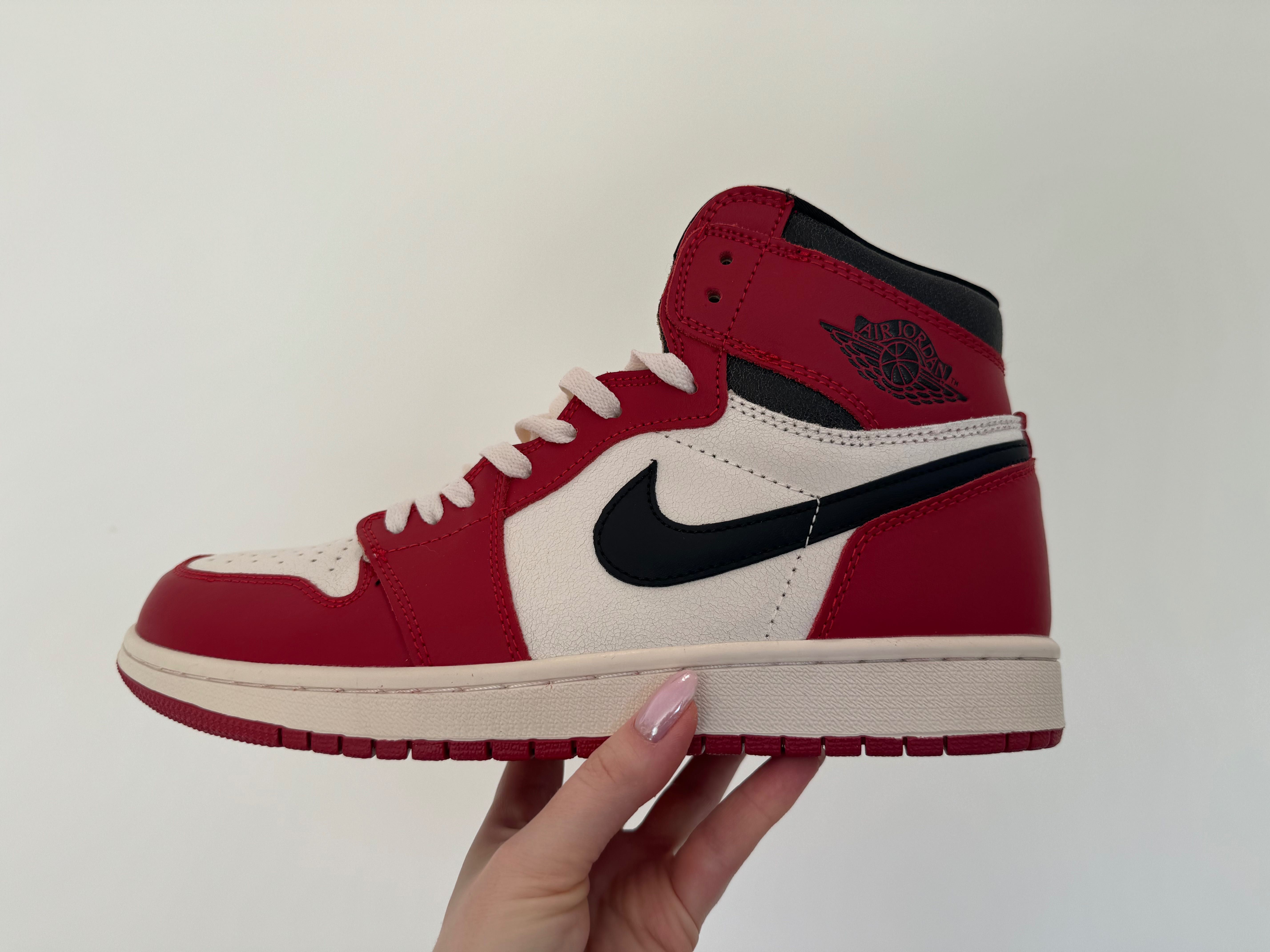 Buty Air Jordan 1 Retro High OG Chicago Lost and Found r. 45