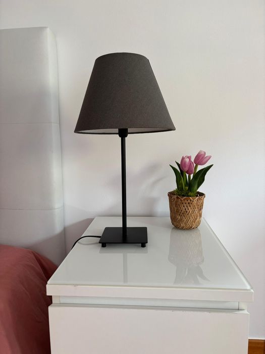 Candeeiros de teto e de mesinha