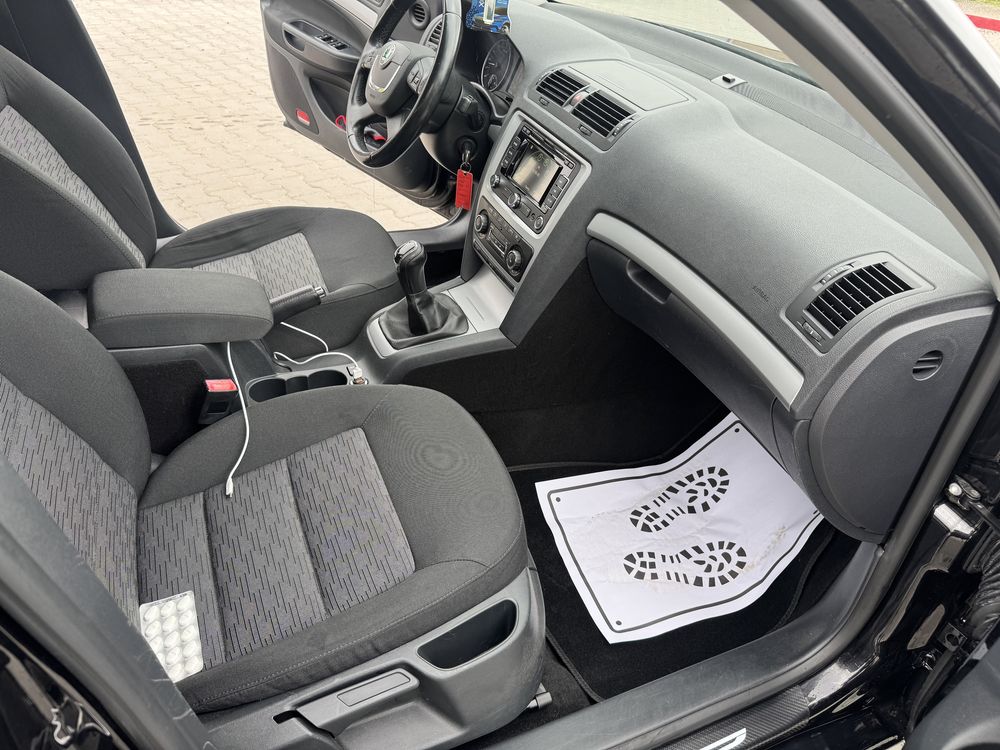 Свіжопригнанна OCTAVIA A5 у ідеальному стані!!!