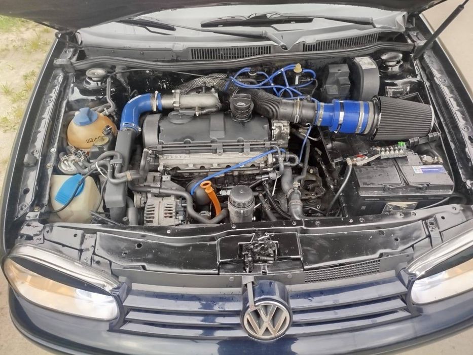 Volkswagen GOLF 4 . 1.9 sport limited
