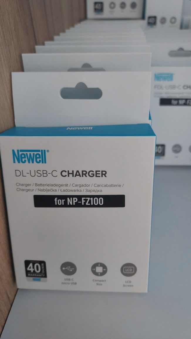 Подвійний зарядний пристрій Newell DL-USB-C для NP-FZ100. Гар.24міс.