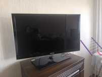 Telewizor Samsung 32 cale Model Samsung UE32D5000PW Stan BDB