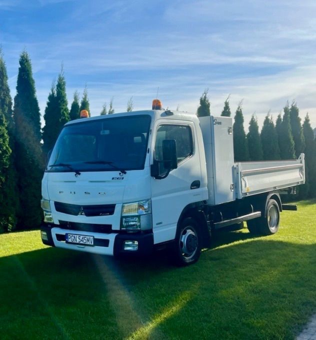 Mitsubishi Fuso Canter  Stan jak nowy , po pełnym serwisie