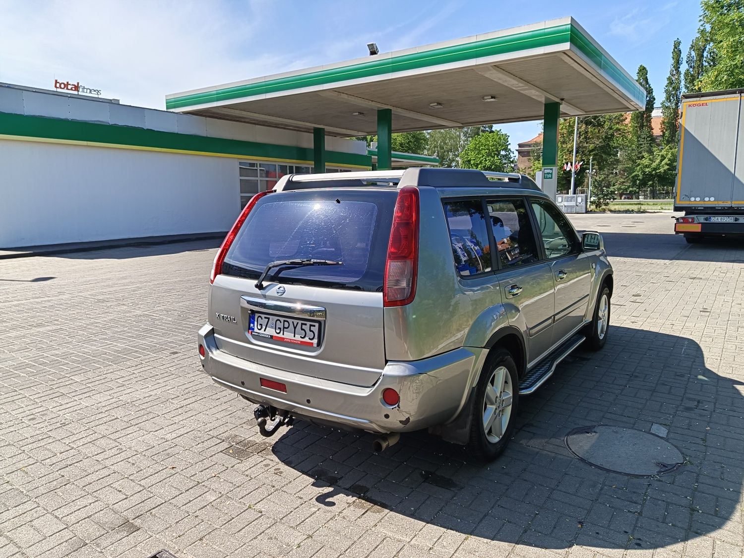 Sprzedam Nissan X TRAIL T 30, 2.5 benzyna-gaz, automat