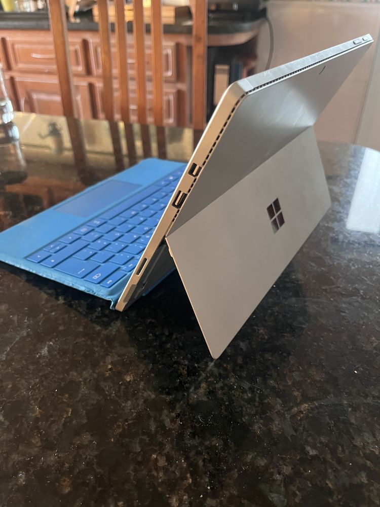 Microsoft Surface 4 pro 128gb