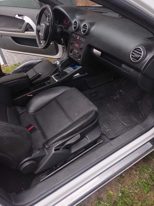 AUDI 3 8P 170KM 06R