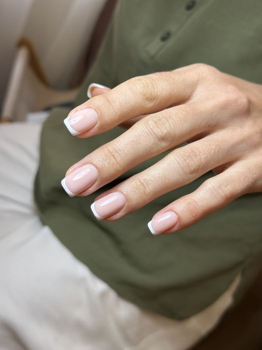 Манікюр на дому.