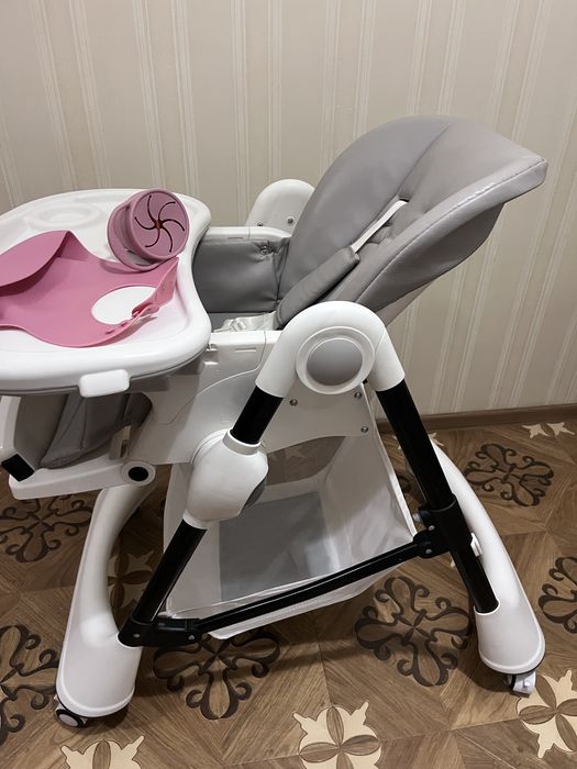 Стільчик крісло для годування Carrello + подарунок