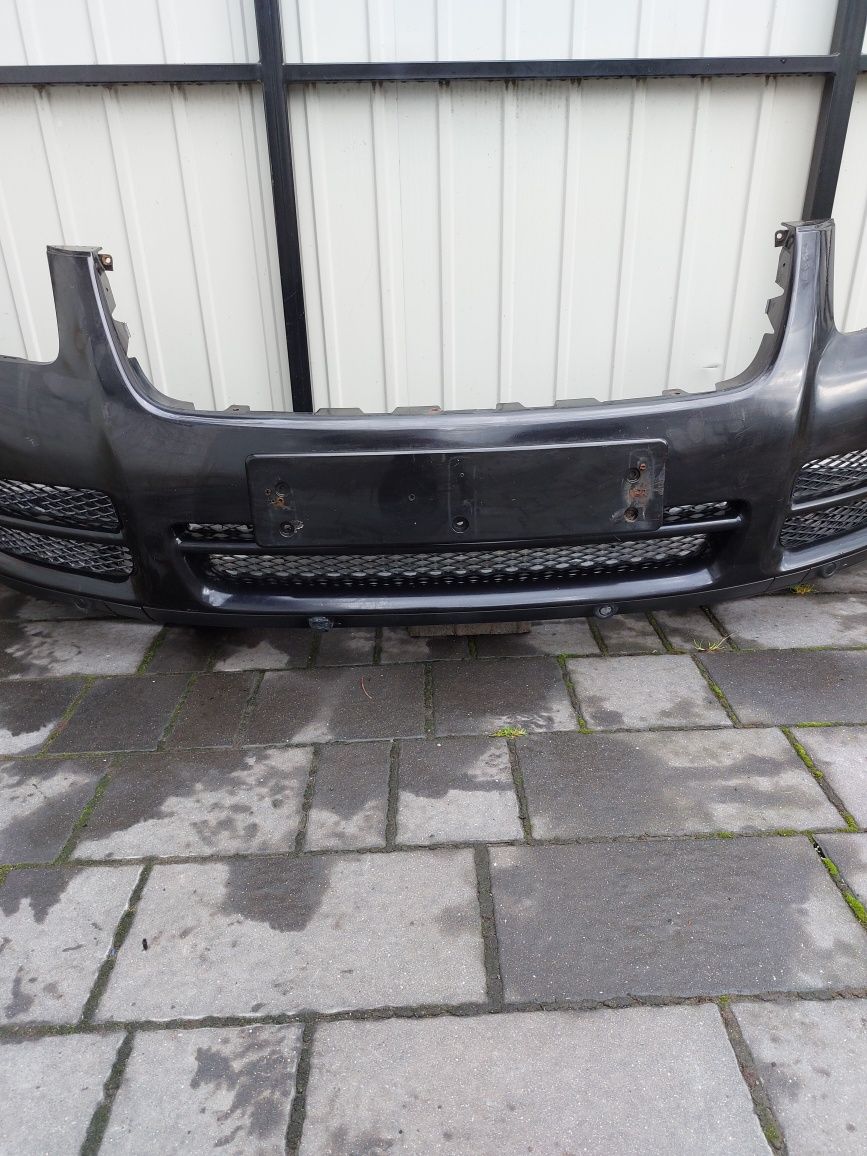 Zderzak przód przedni VW Touareg 7L 2005 4x czujnik halogeny