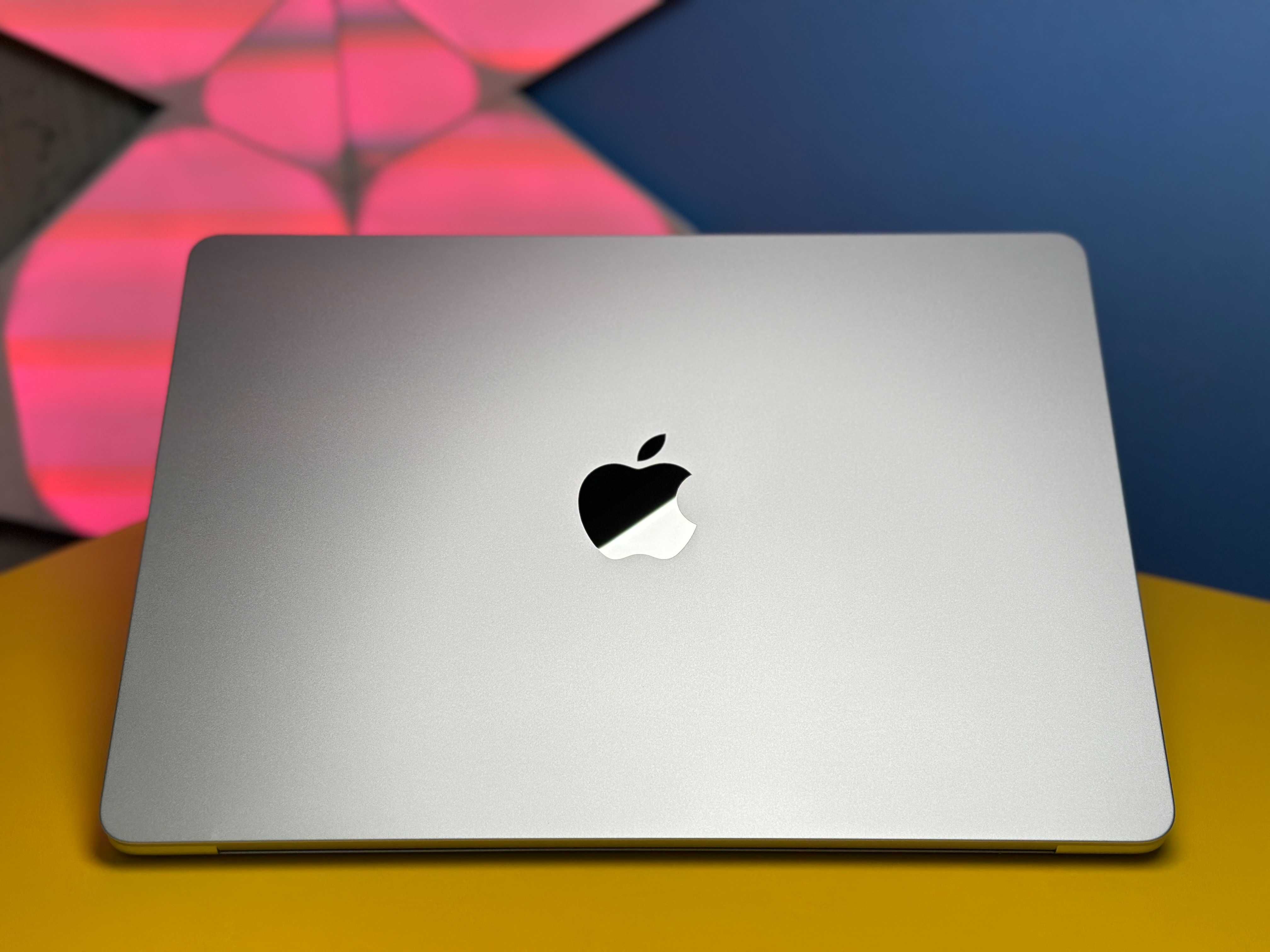 Ноутбук Apple MacBook Air 13" M2 Silver MLXY3 (132422) Б/У З ГАРАНТІЄЮ