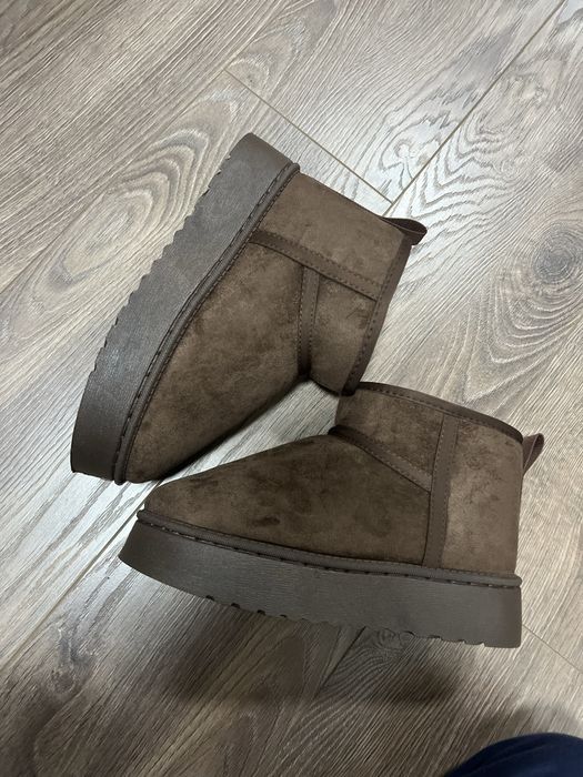 Продам зимові уги нові , теплі зручні