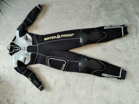 Skafander nurkowy Waterproof W4 7mm roz. M /+ Damski