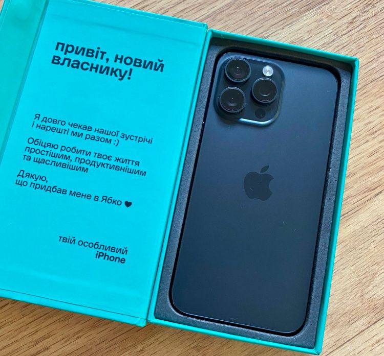 iPhone 15 Pro Max 256 ГБ ;АКБ 90%.Физ.карта.Неверлок