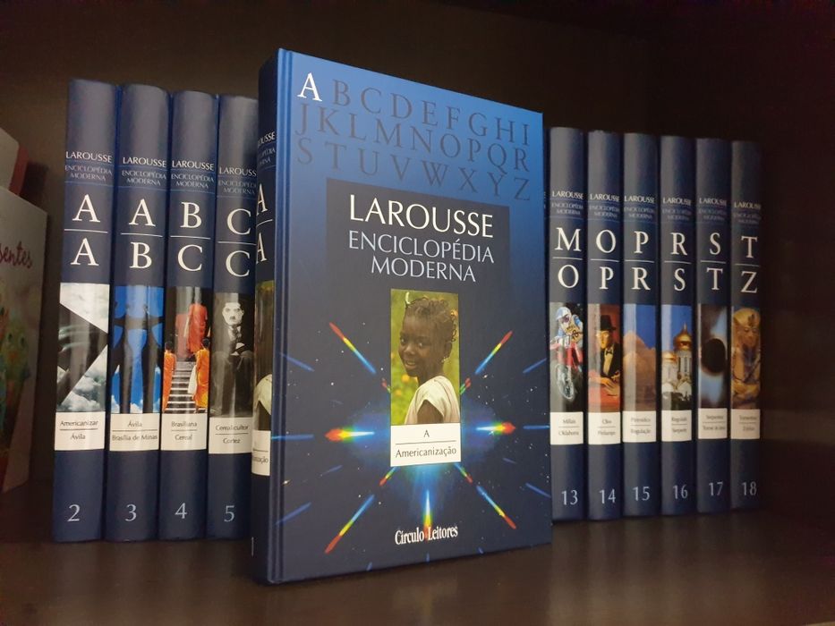 18 Livros Larousse