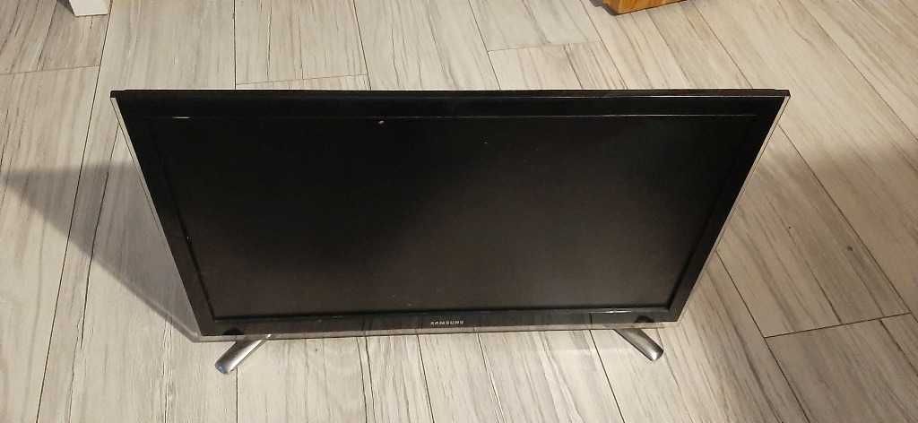 Smart tv Samsung 22 cale Full Hd 100Hz UE22H5600 YouTube Netflix