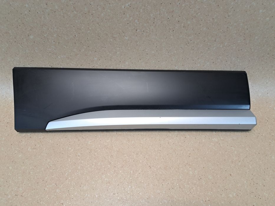 *Seat Ateca listwa drzwi prawy tył Bardzo ładna