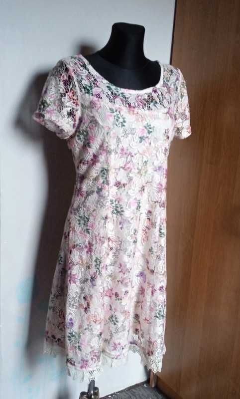 Sukienka koronka kolory r. 38