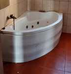 Wanna z funkcją jacuzzi narożna