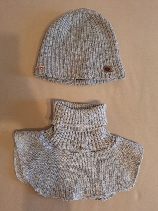 Zestaw. Komplet szary. Czapka I komin 122/128