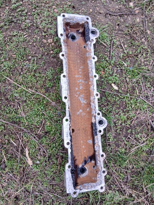 Колектор  двигуна Д260.