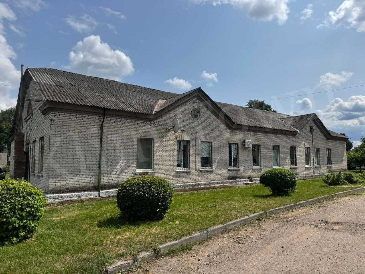 Продається база з адмінбудівлею в р-ні Автовокзалу