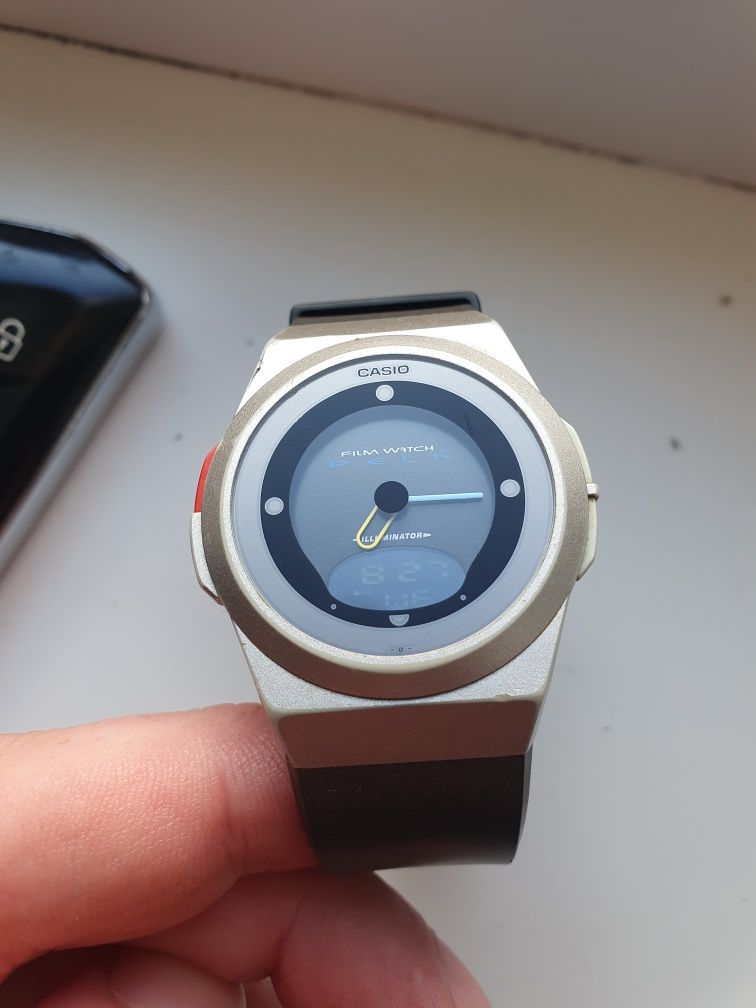 Вінтажний годинник Casio. В колекцію.