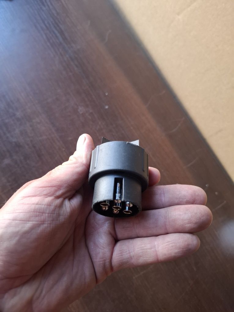 Adapter gniazda przejscówka