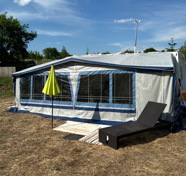 Przyczepa campingowa Lunar Quasar 616 dwuosiowa
