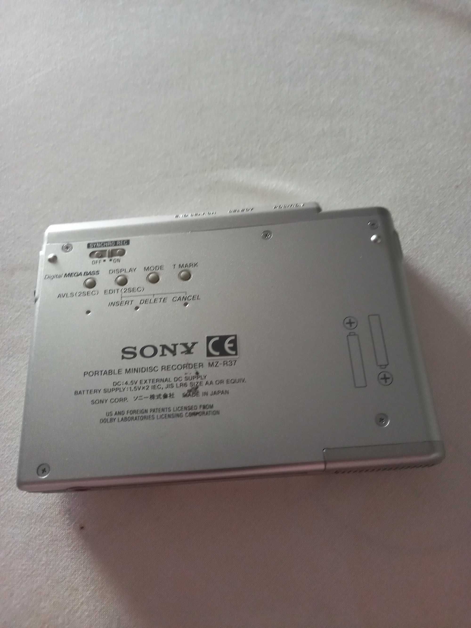 Mini Disc Walkman