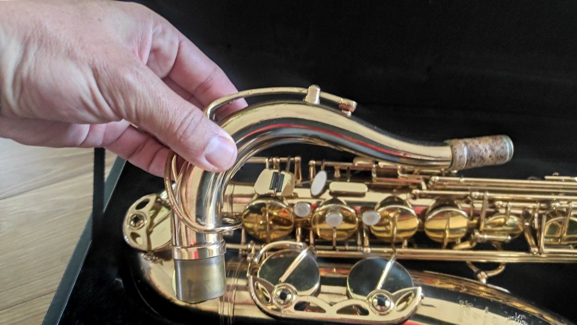 Saksofon tenorowy Selmer Super Action seria I .
