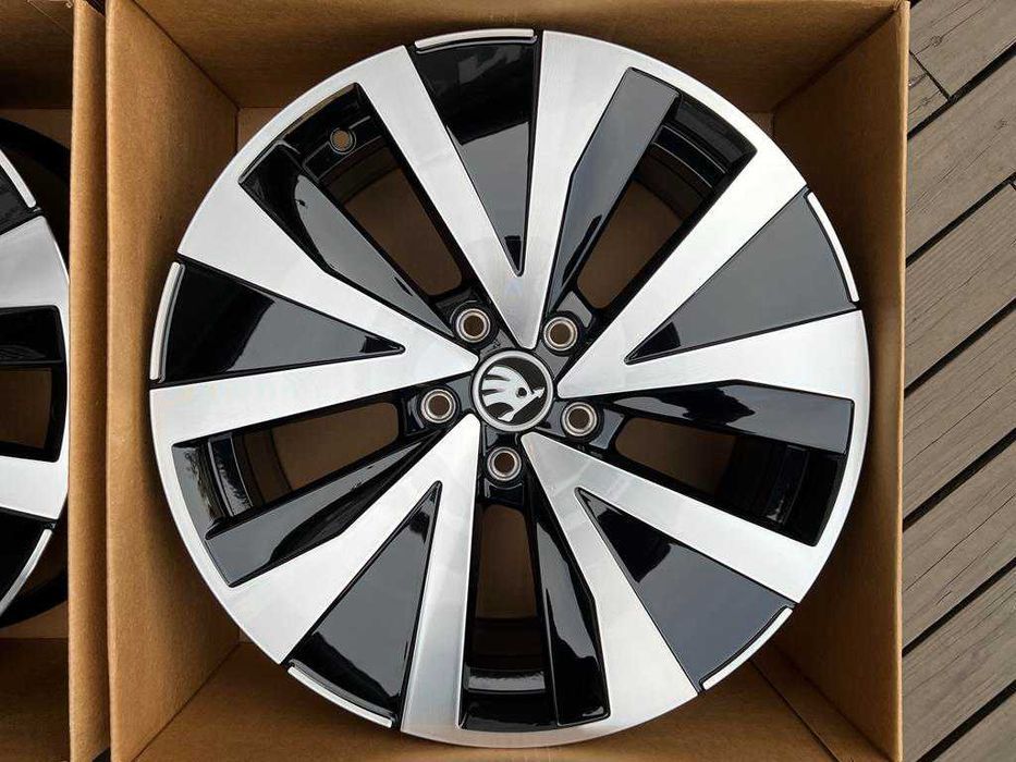 Felgi aluminiowe 18cali Skoda Octavia Superb Karoq Kodiaq nr8041