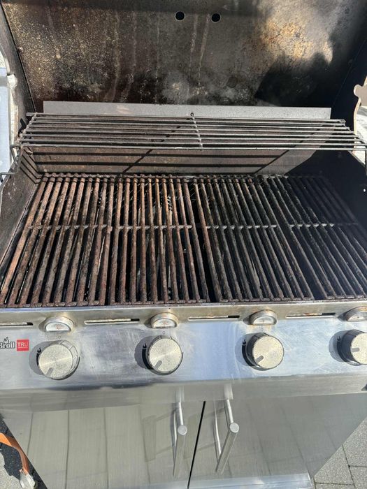 Grill gazowy char broil