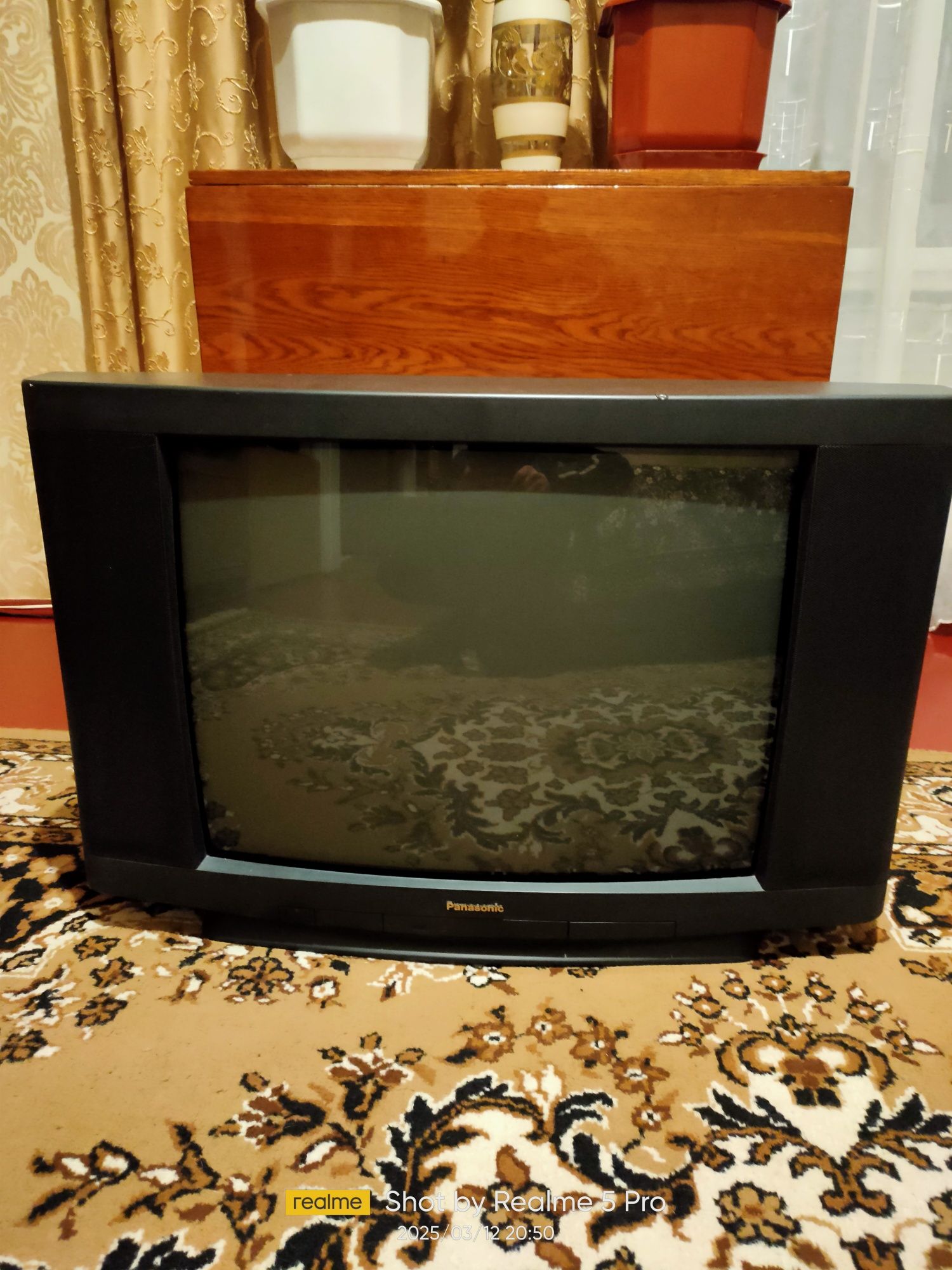 Телевізор Panasonic 71 см.