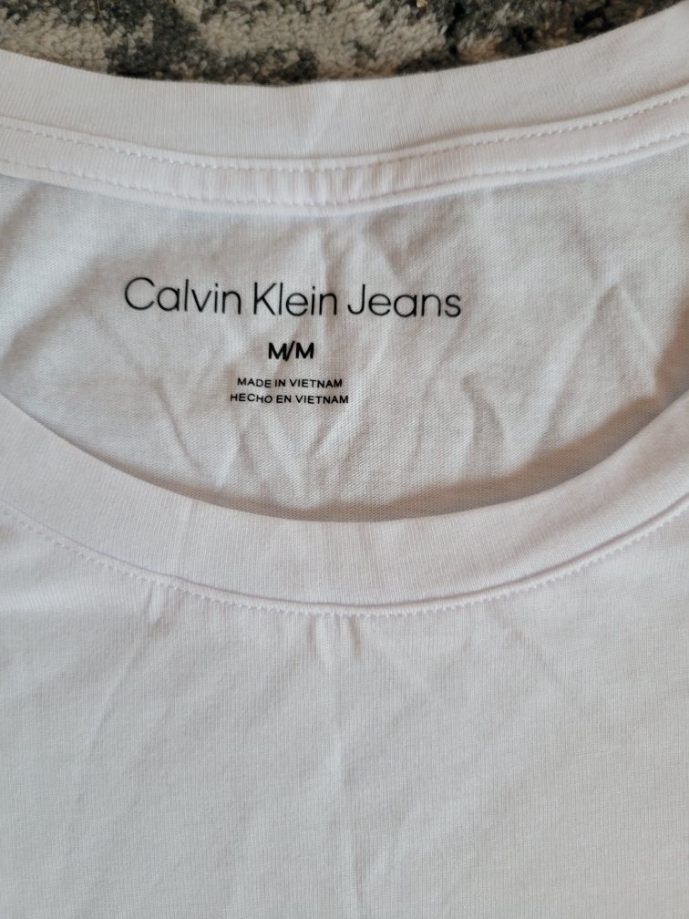 Nowa koszulka damska Calvin Klein M