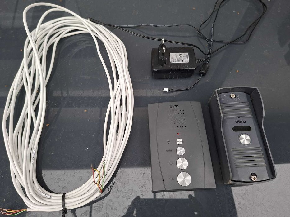 Przewodowy domofon Eura ADA 12A3 + 12 metrów kabla.