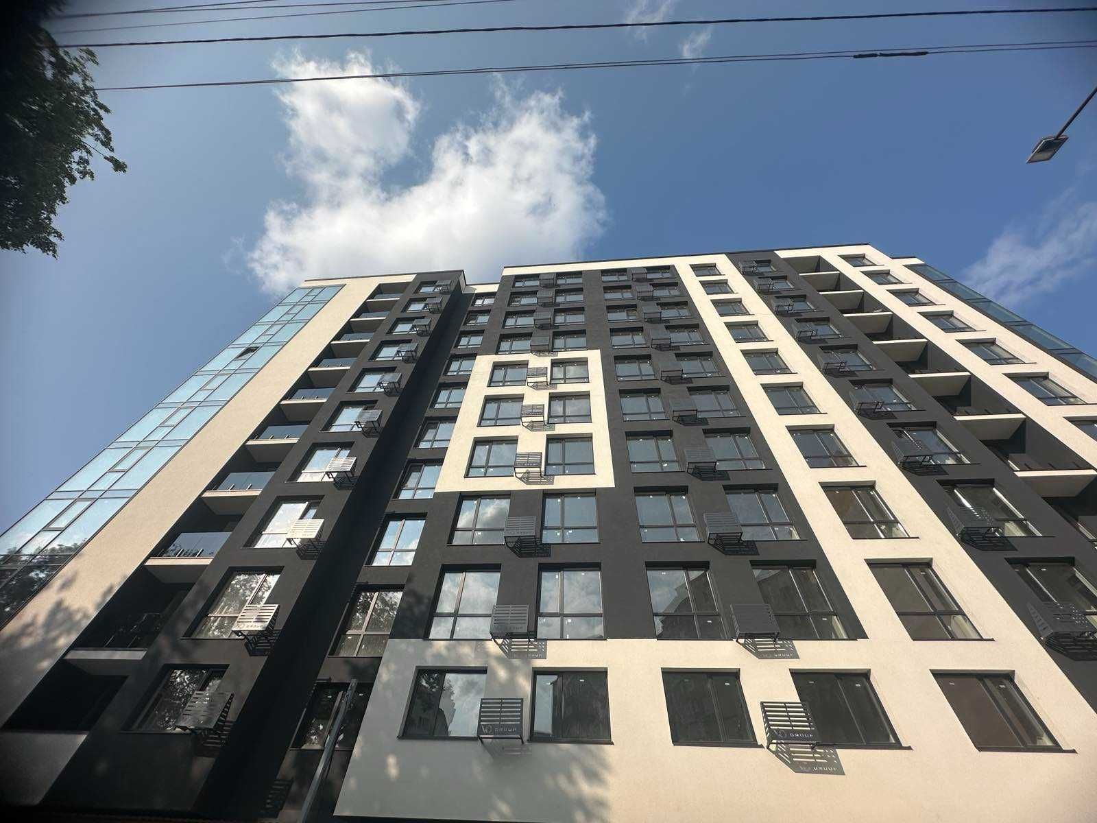 Продаю простору квартиру в ЖК Light Home