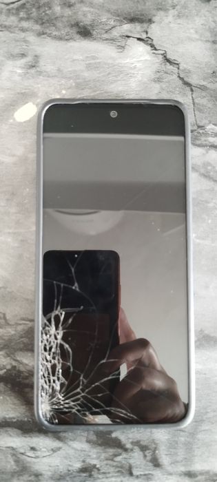 Xiaomi redmi note 12 - Tela partida, mas funcional