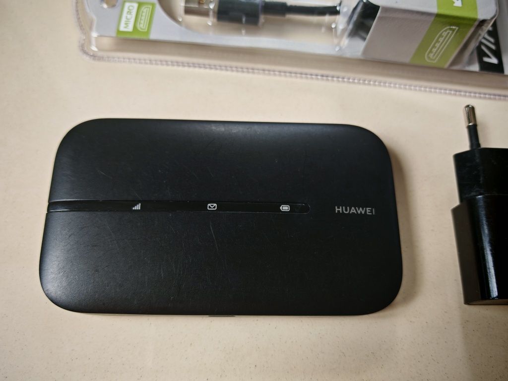 Huawei E5783 z ładowarką, kabelkiem USB, modem LTE 4G wifi 5 GHz
