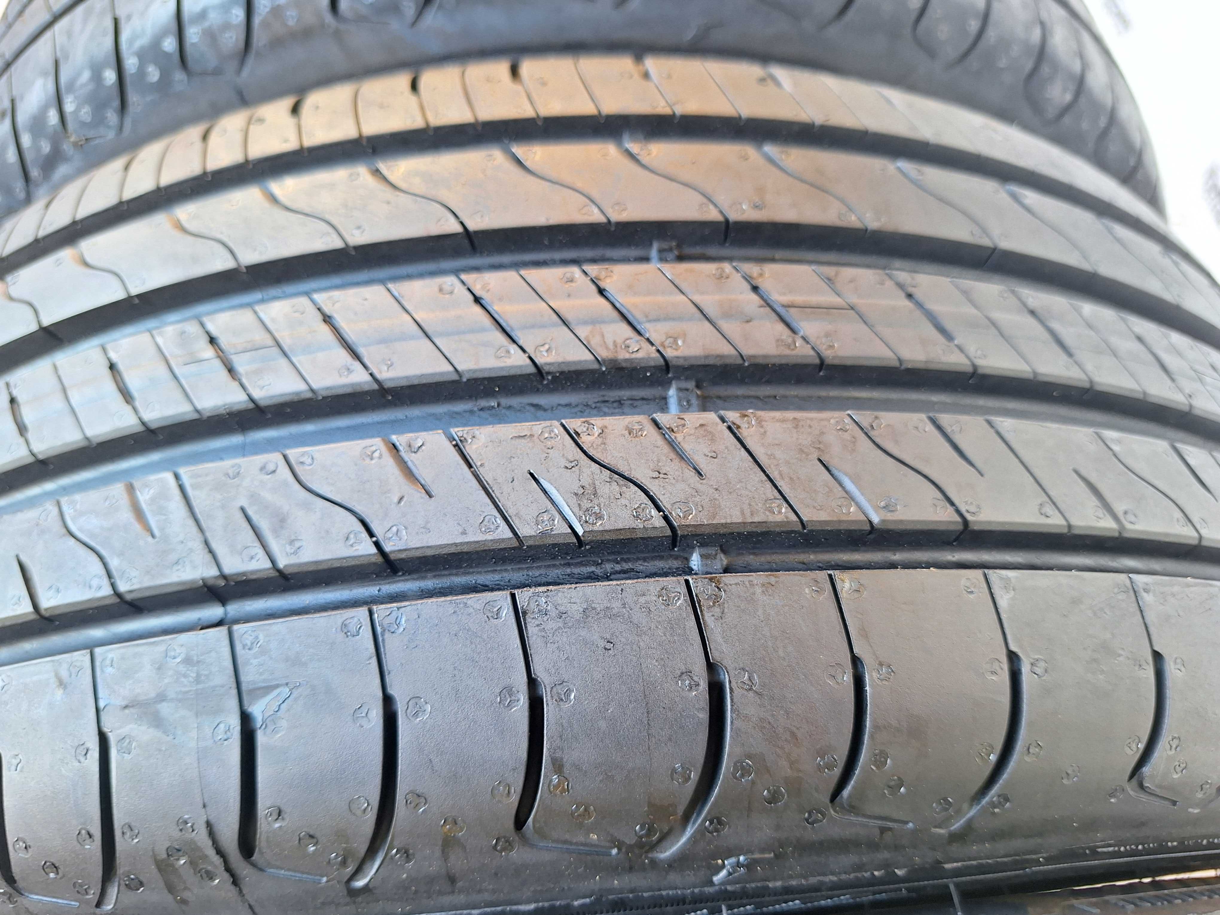 Opony 205/55 R 16 Goodyear EfficientGrip Performance 2 Jak Nowe