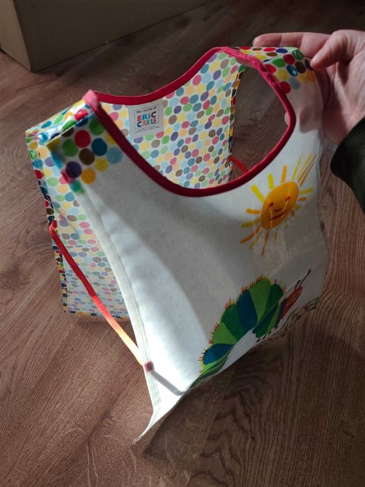 Fartuszek dziecięcy  The very hungry Caterpillar Eric Carle