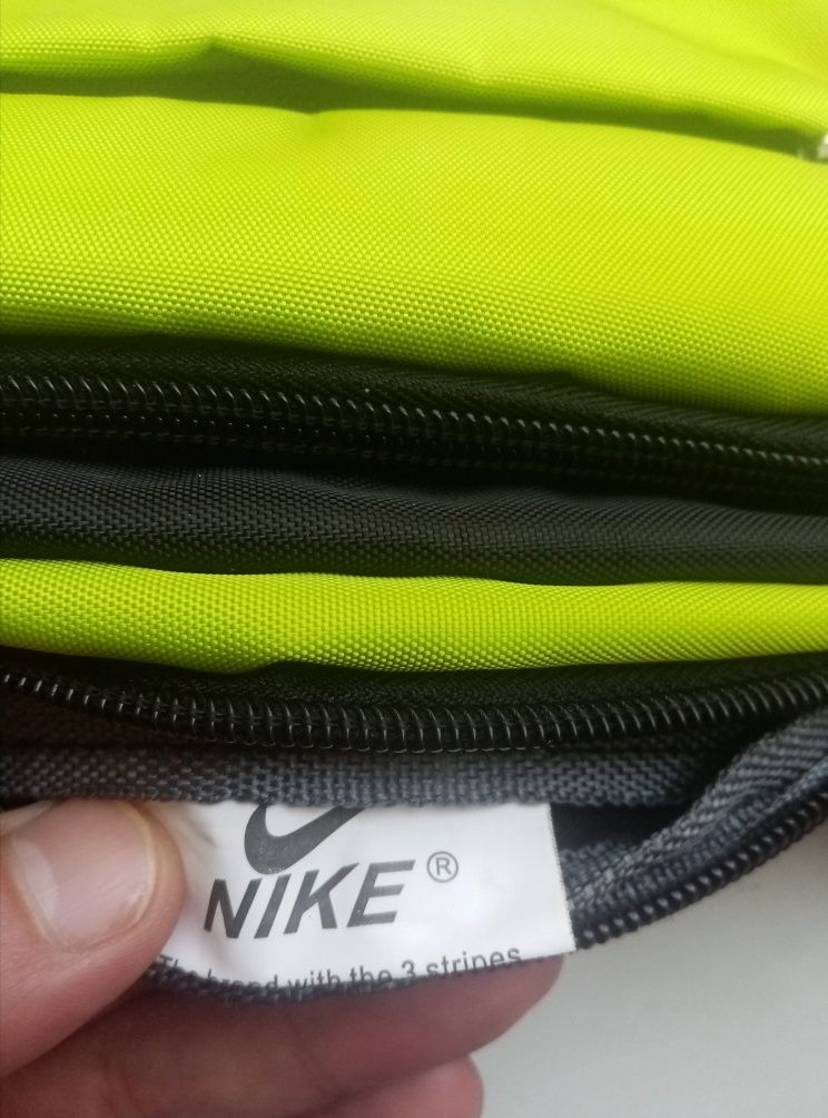 Винтажная сумка на пояс бананка Nike.
Оригинал.
