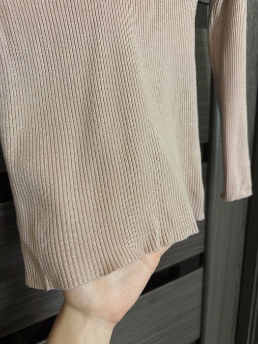 Кофтинка ніжно-рожевого(пудрового) кольору