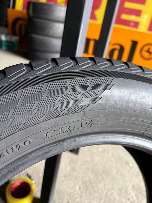 Шини 205/60 r16 96H Yokohama BluEarth Winter V905 2019рік (355)