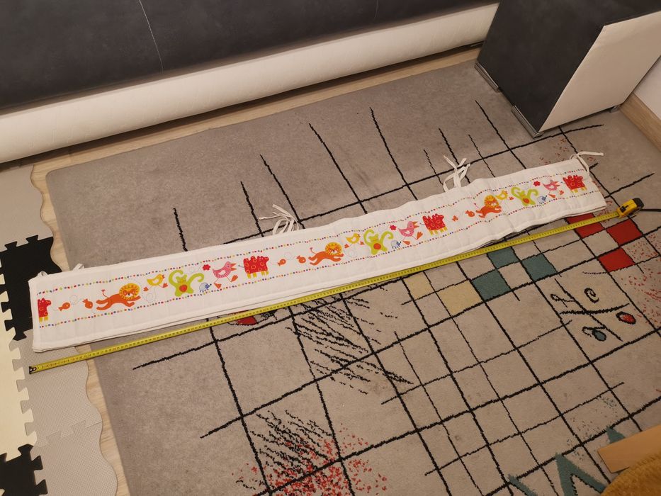 Ochraniacz do łóżeczka, długi, z Ikei.