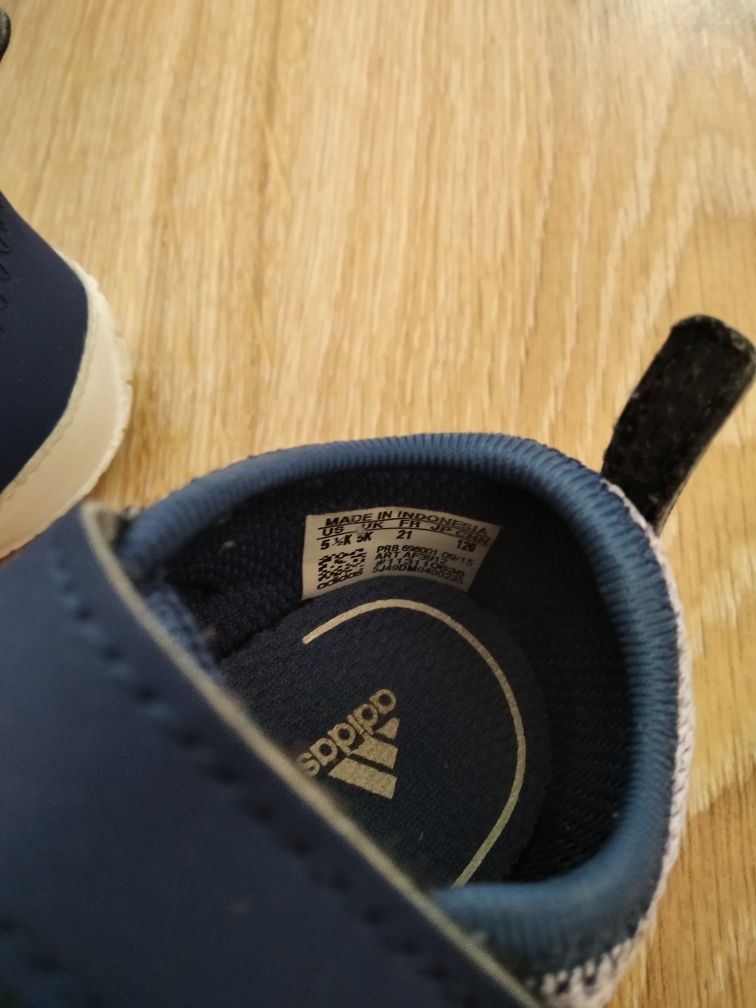 Buty adidasy dziecięce firmy Adidas rozmiar 21