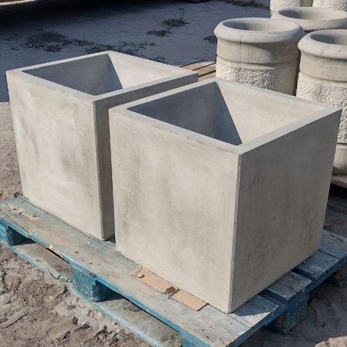 вазон бетонный,клумба бетонная,кашпо бетонное,цветочница бетонная.