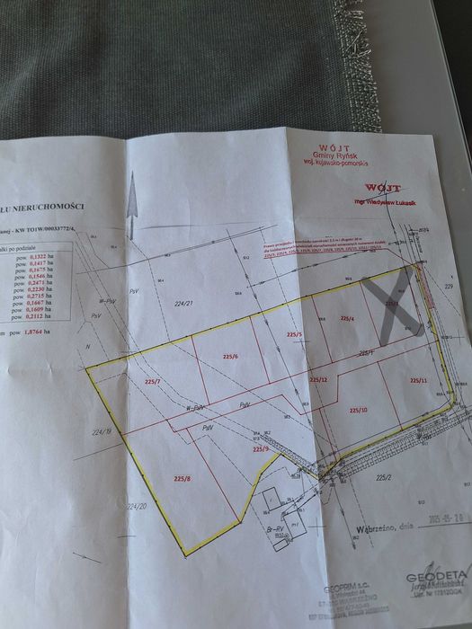 Sprzedam działkę 1600m² w Wałyczu 1,5km od galerii Wąbrzeskiej.