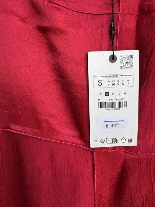 Червона сукня комбінація zara