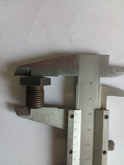 Śruby zaciskowe montażowe do strugarki do wału jaroma-