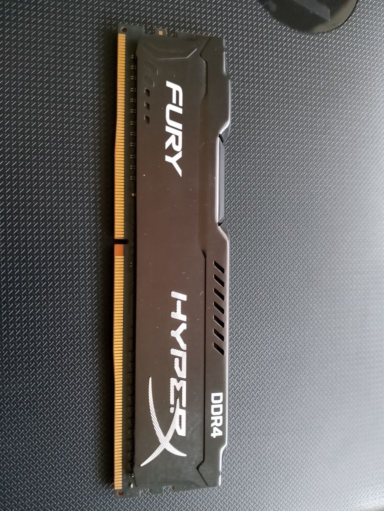 Fury HyperX DDR 4 RAM HX424C15FB/4
